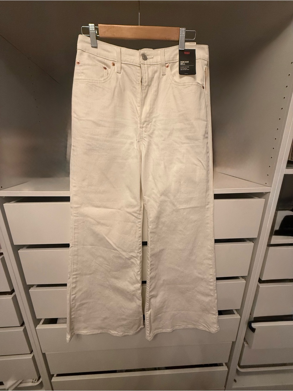Levi's Women's Wide-Leg Cream Jeans